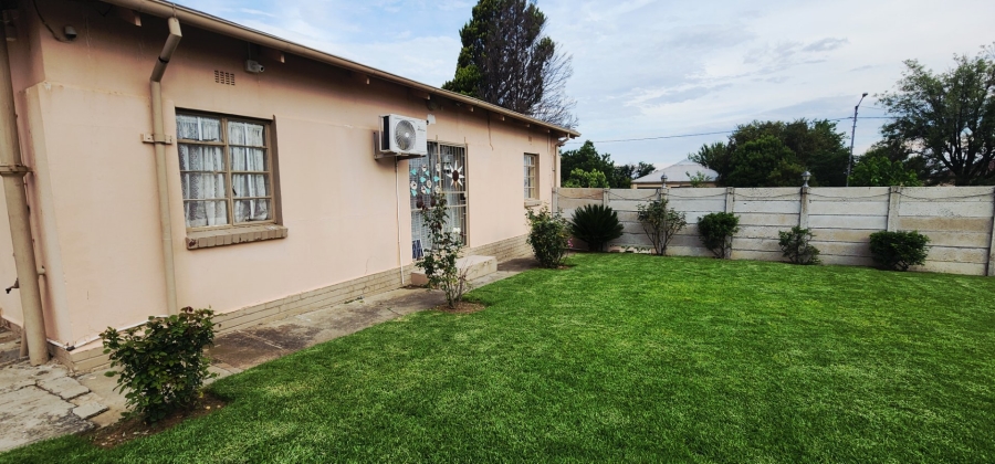 3 Bedroom Property for Sale in Kroonheuwel Free State